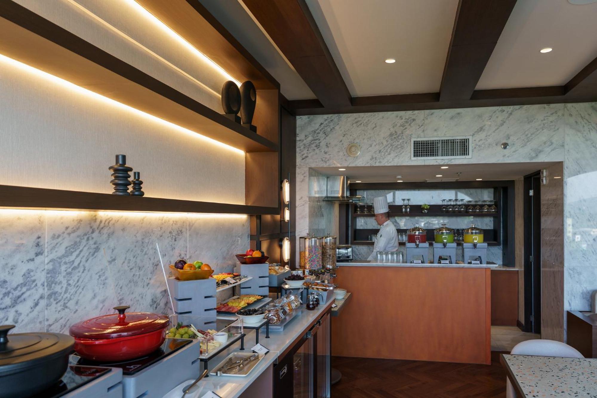 מלון Real Intercontinental San Salvador By Ihg מראה חיצוני תמונה