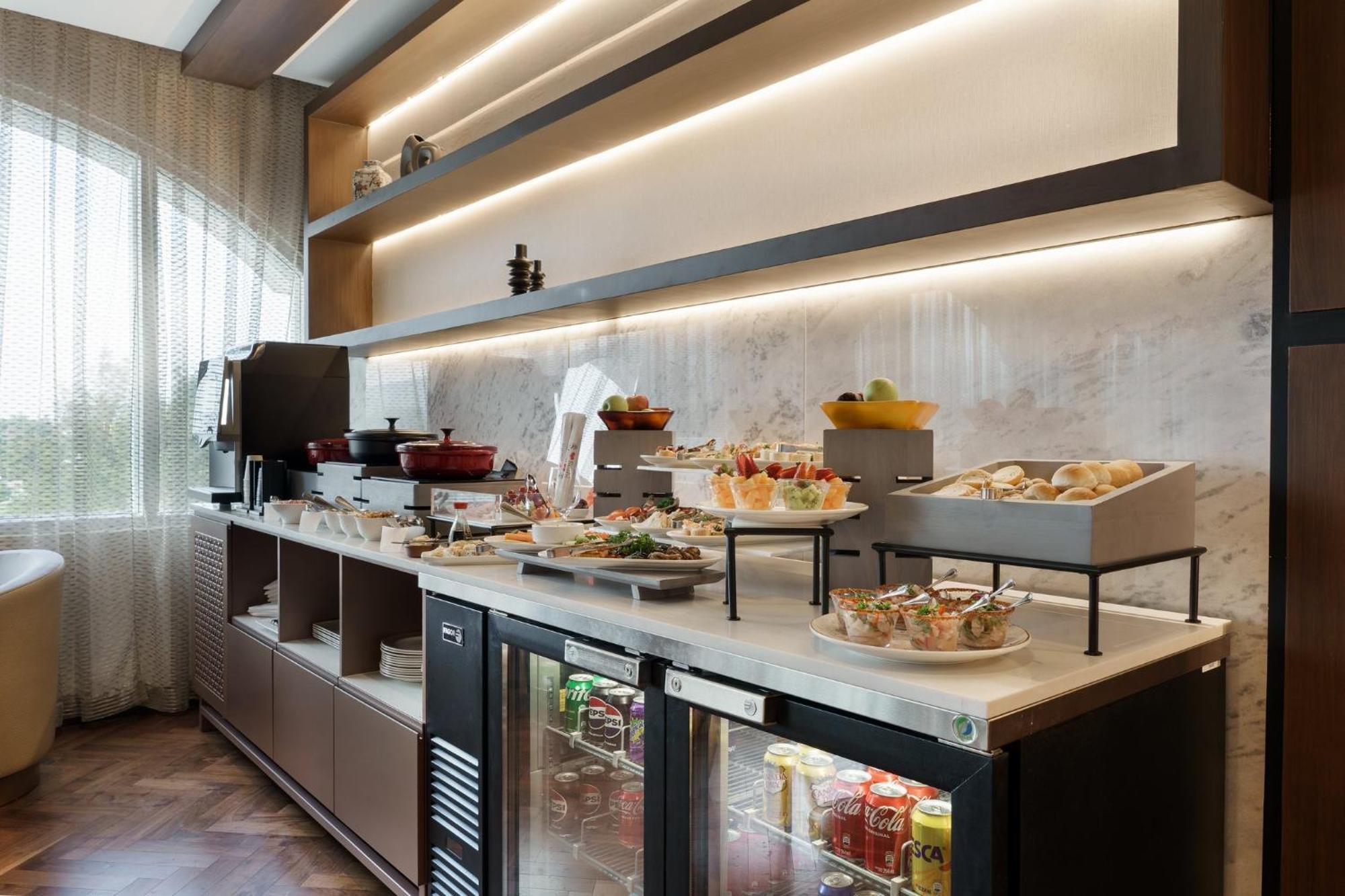מלון Real Intercontinental San Salvador By Ihg מראה חיצוני תמונה